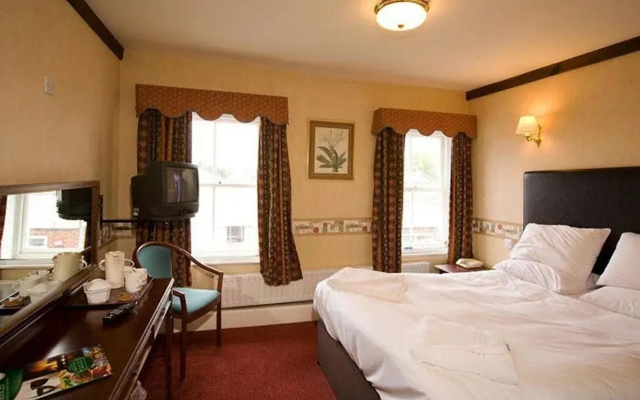 Bear Hotel Havant by Greene King Inns