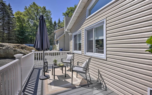 Fire Pit + Furnished Deck: Serene Tobyhanna Escape