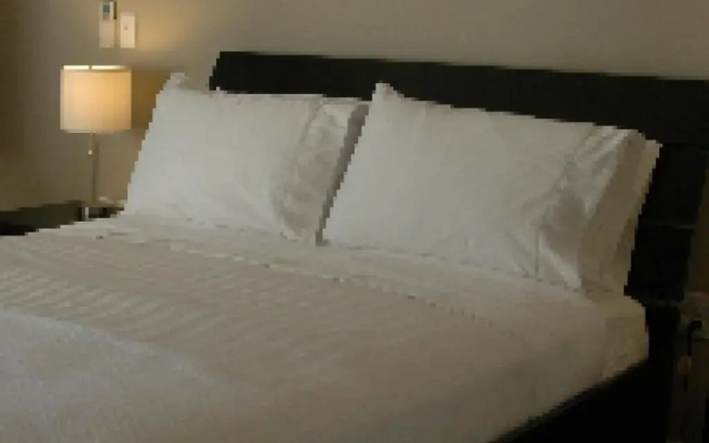 Haven Point Inn