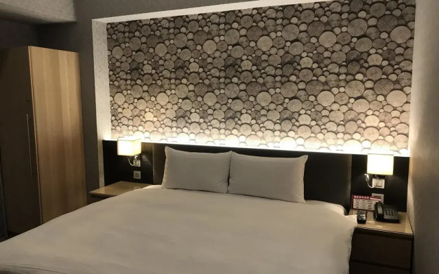 Champs Hotel