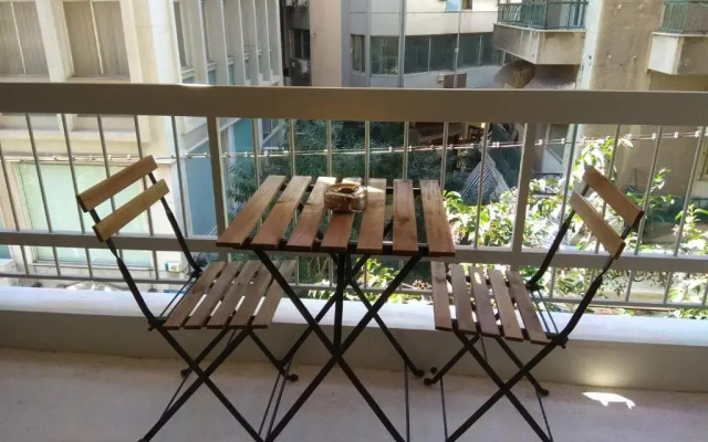 V17 Syntagma Studio