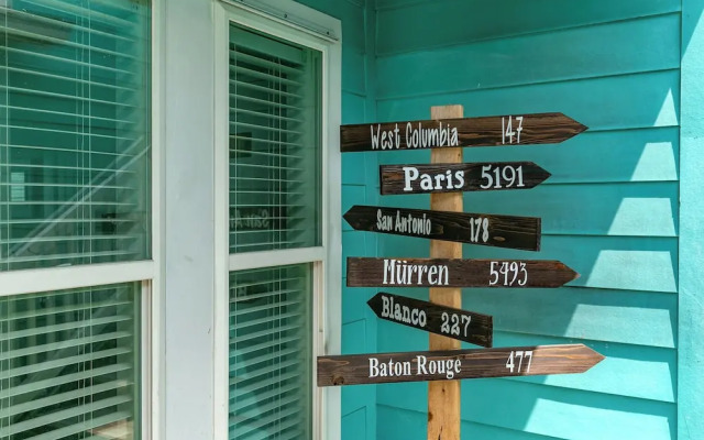Sea La Vie by Silver Sands Vacation Rentals