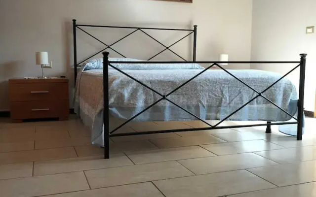 Panoramic Apartment With Vesuvius View