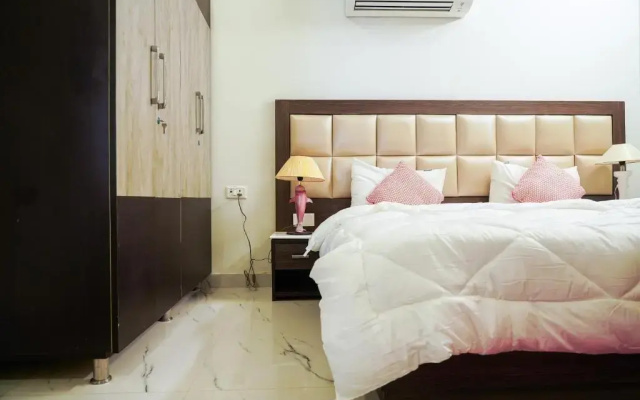 Lime Tree 2 Bhk serviced Apartment Near Fortis Gurgaon