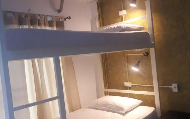 Sayhi Lanta Hostel