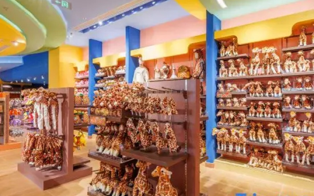 Chimelong Giraffe Castle