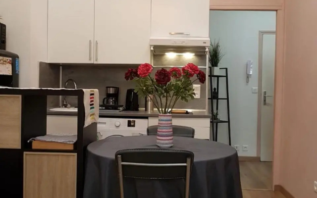 AC, cosy apartment, 15" sea
