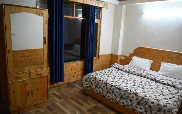 Taj Guest House