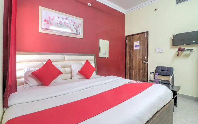 OYO Flagship 49182 Hotel The Royal King