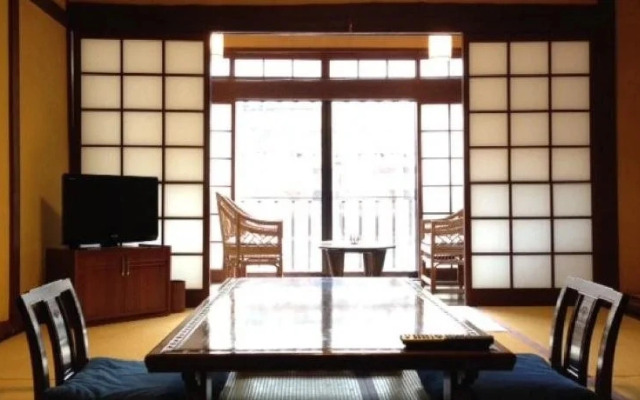 Yanagiya
