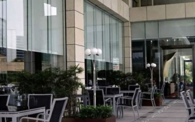 Отель Shenzhen Marina Club Шэньчжэнь вид на фасад