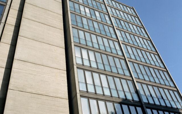 Отель DUPARC Contemporary Suites вид на фасад