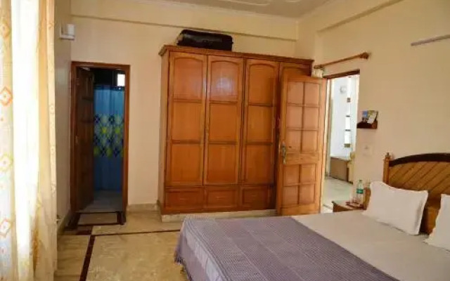 Ganga Vatika Ayurveda Bhavan