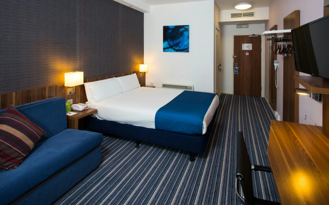 Holiday Inn Express London - Wimbledon South by IHG