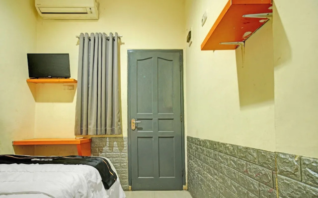 Hotel O near Taman Wisata Alam Punti Kay