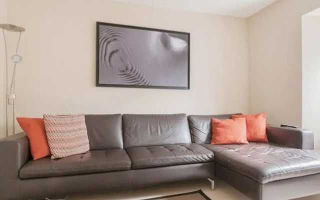 Max & Ben's Apartments