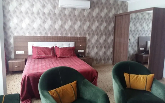 Cihan Otel