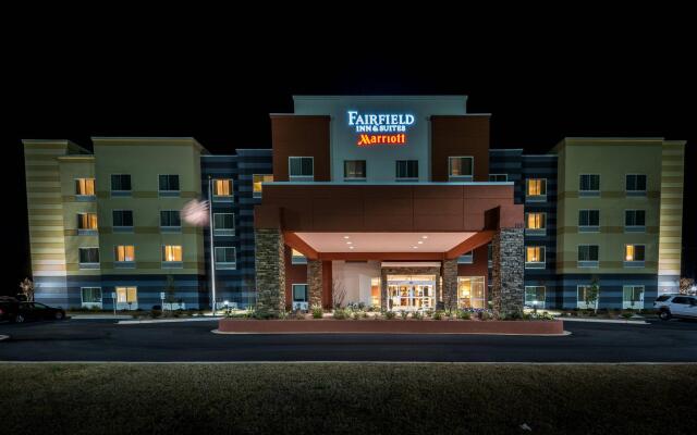 Отель Fairfield Inn & Suites Meridian вид на фасад