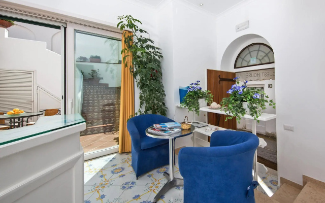 San Nicola Guest House