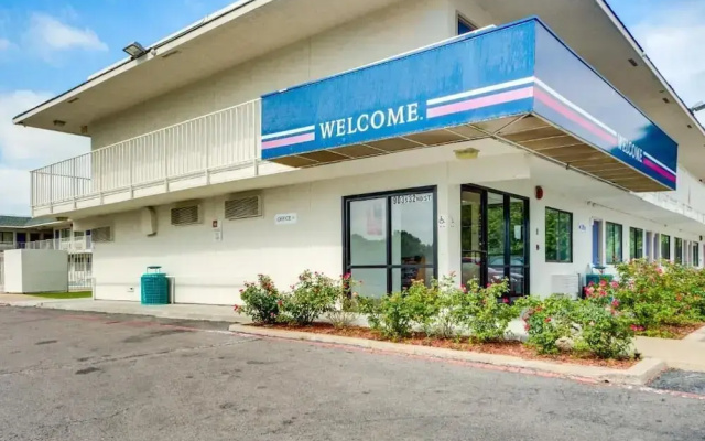 Avera Suites
