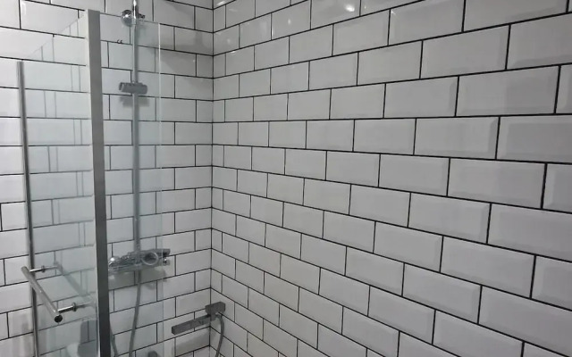Charming 4-bed House in Wednesbury