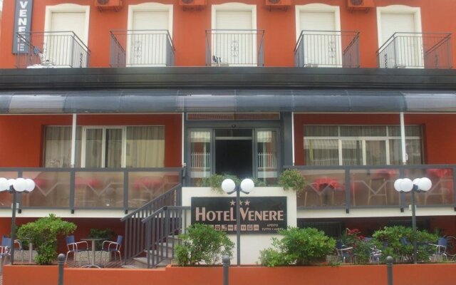 Venere Hotel вид на фасад