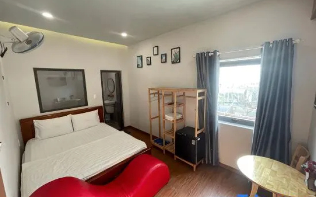 Phu Gia Hotel 1609 Huynh Tan Phat