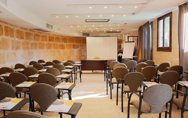 Portblue Club Pollentia Resort & Spa (Maris Y Suites)