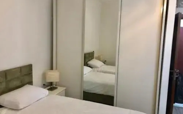 Studio Apartment Comfort In Bat Yam
