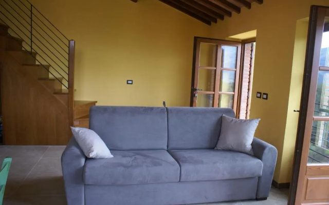 Tramonto Casa Barga Toscana Ristrutturata 2021