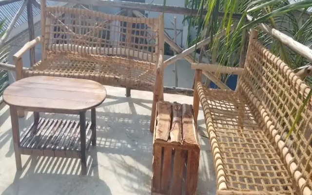 Pole Pole Bungalow
