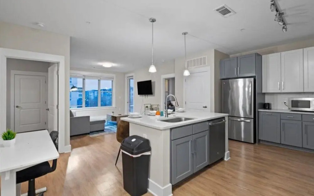 Upscale 3BR Suite Mins Uptown Charlotte