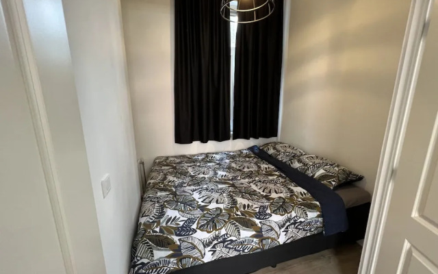 Rotterdam Inn