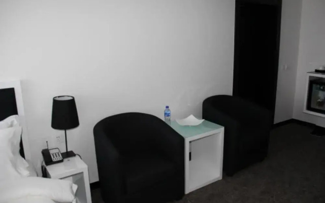 Khuvsgul Lake Hostel