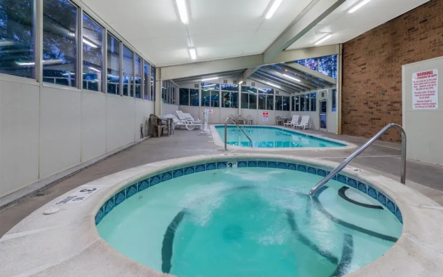 Days Inn By Wyndham Hurstbourne