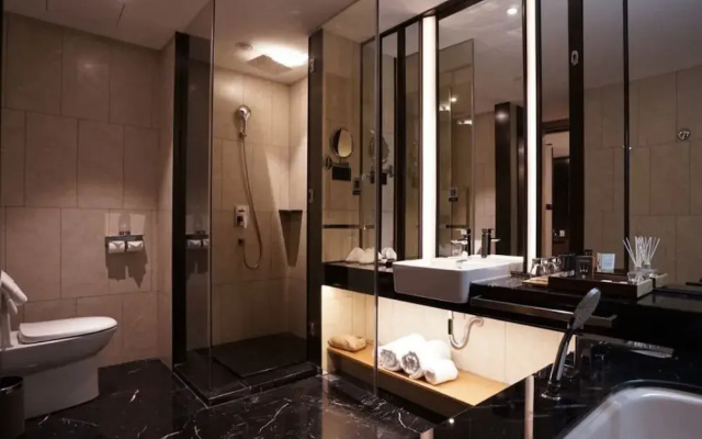 chongqing kuanrong luxry suit hotel