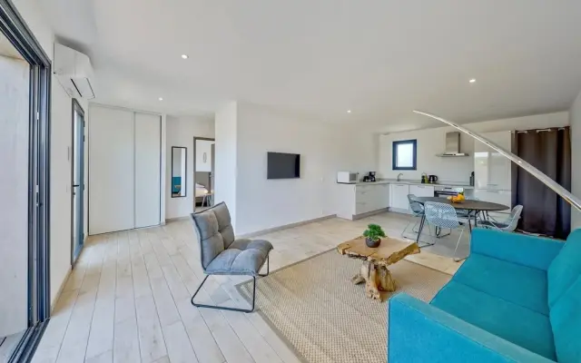 Lecci Stay With Heated Pool
