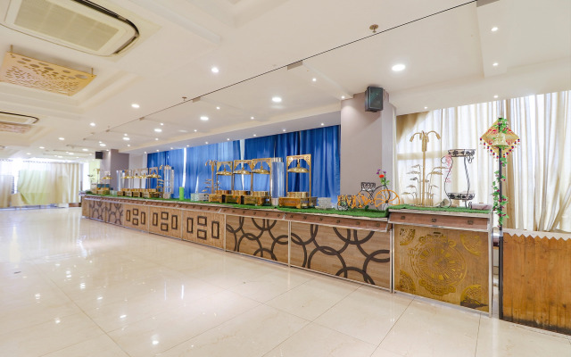 FabHotel Aamantran & Banquet Halls