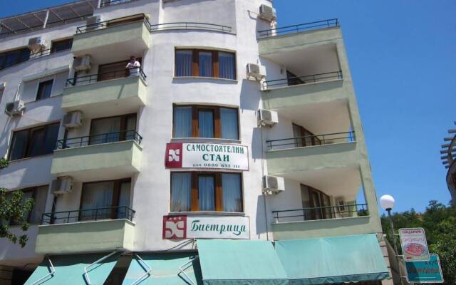 Отель Family Hotel Bistritsa Болгария, Сандански - отзывы, цены и фото номеров - забронировать отель Family Hotel Bistritsa онлайн вид на фасад