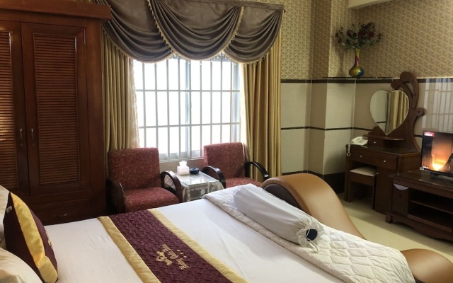 Hoang Quan Hotel