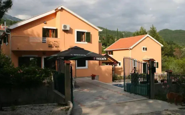 Apartments Moj Mir