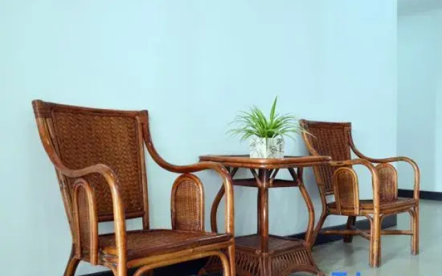 Jinqiao Hotel