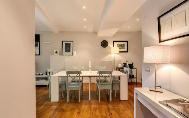 Trevi Chic Apartment