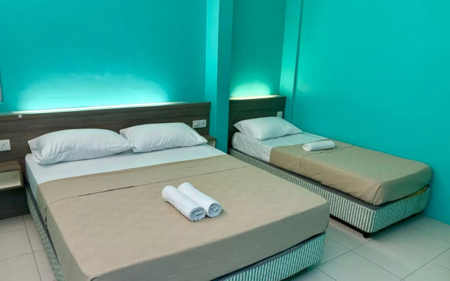 Qish Hotel