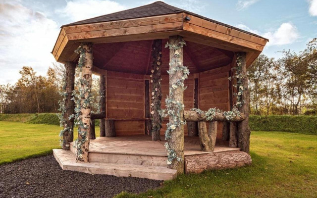 Silverwood Luxury Lodge Resort