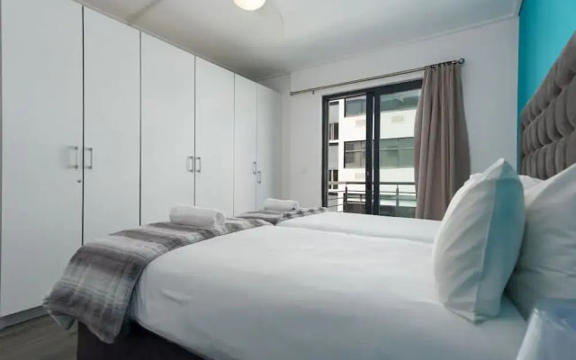 FlatRock Suites