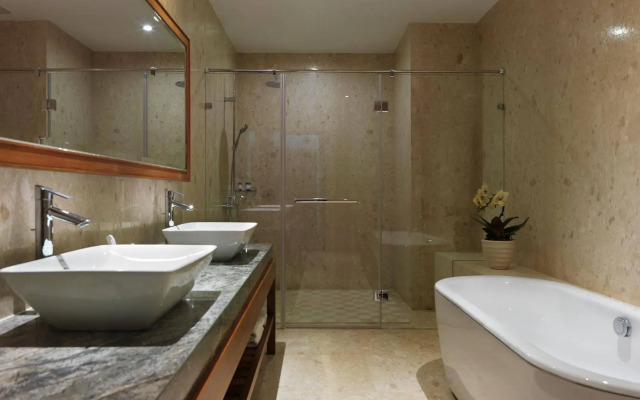 Yusense Hotel