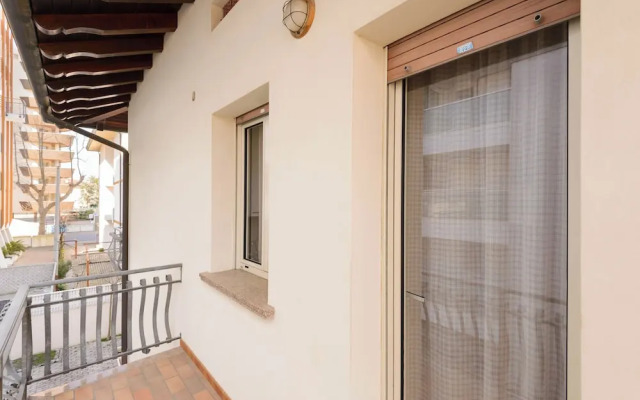 Cozy Flat Near Lignano Center