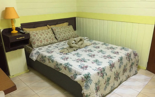 Hayward Travel Inn