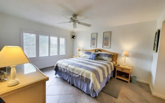 Santa Maria Harbour Resort 302